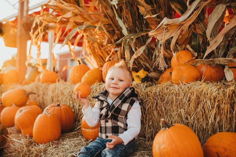 Fall Photographer Ogden Utah | Pumpkin Stand